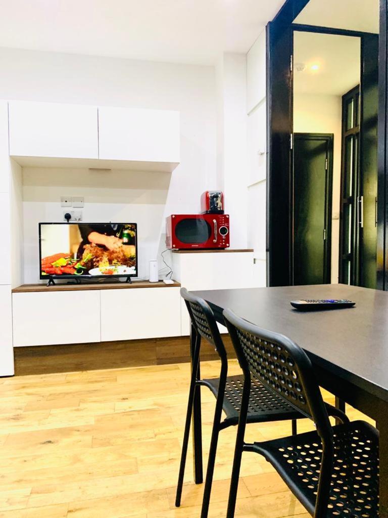 Fancy Flat In Central Londra Exterior foto